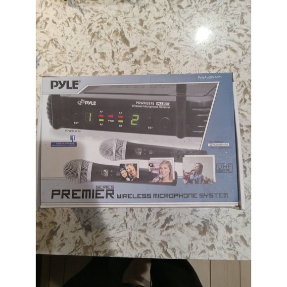 PYLE Wireless Microphone System - Picture 1 of 4